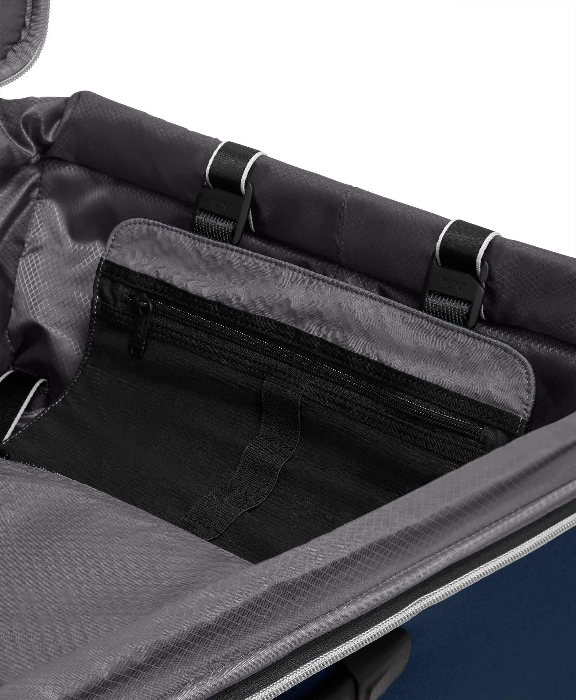 AEROTOUR Extended Trip Expandable 4 Wheeled Packing Case