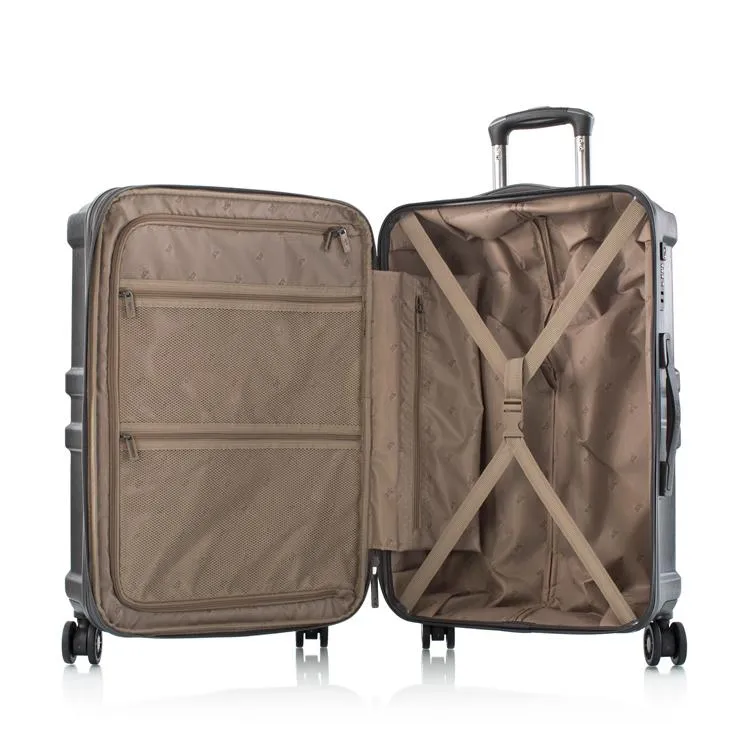 Commander 26" Luggage