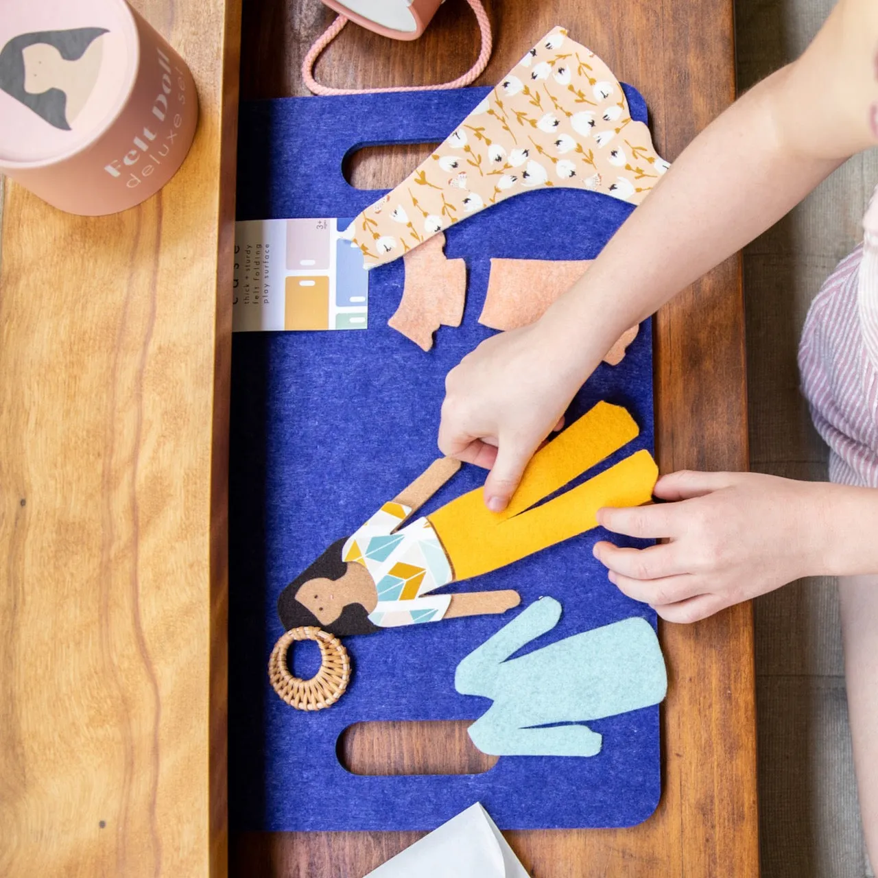 deluxe felt doll   felt board travel bundle