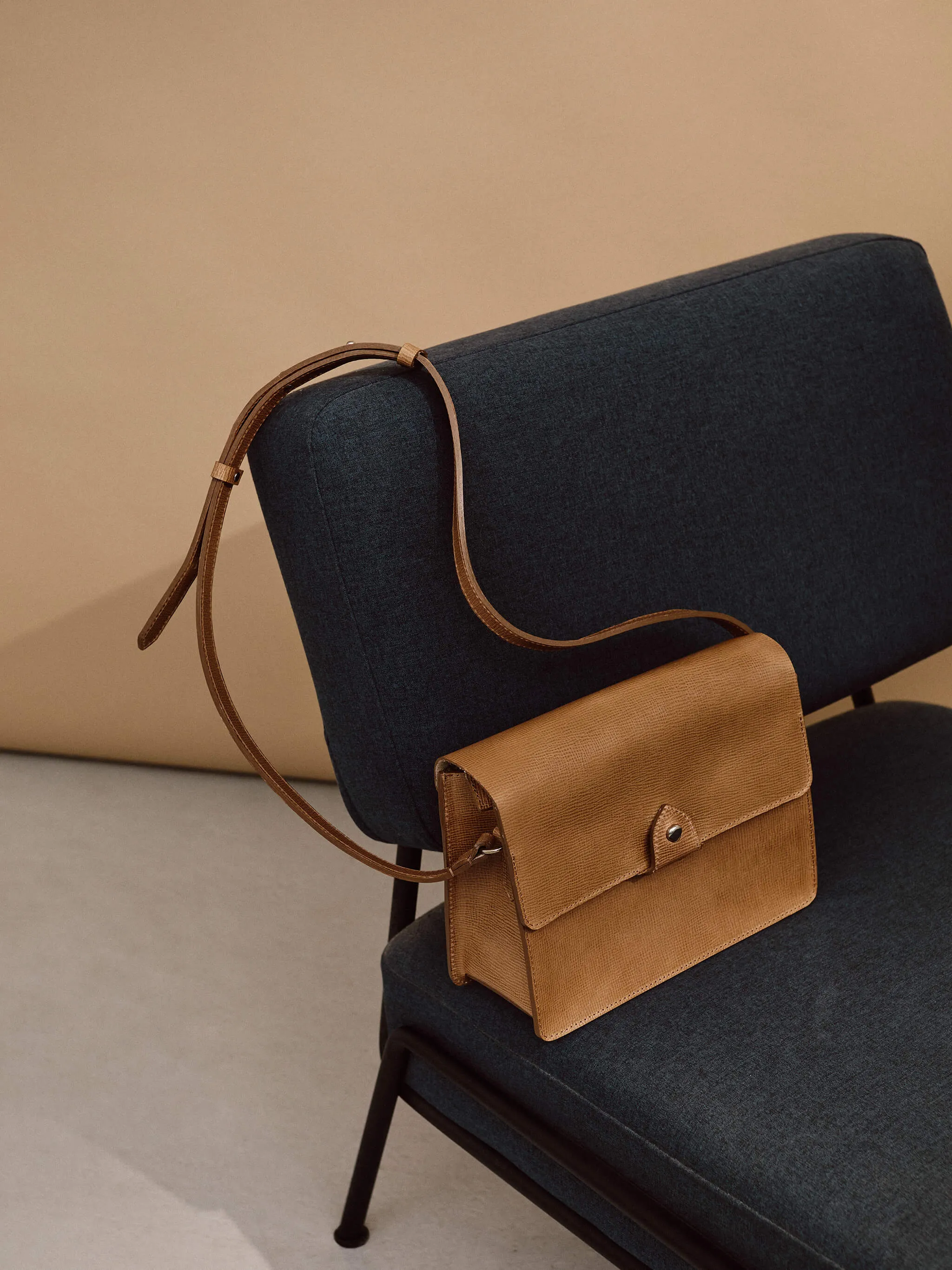 Duke Satchel - Sand