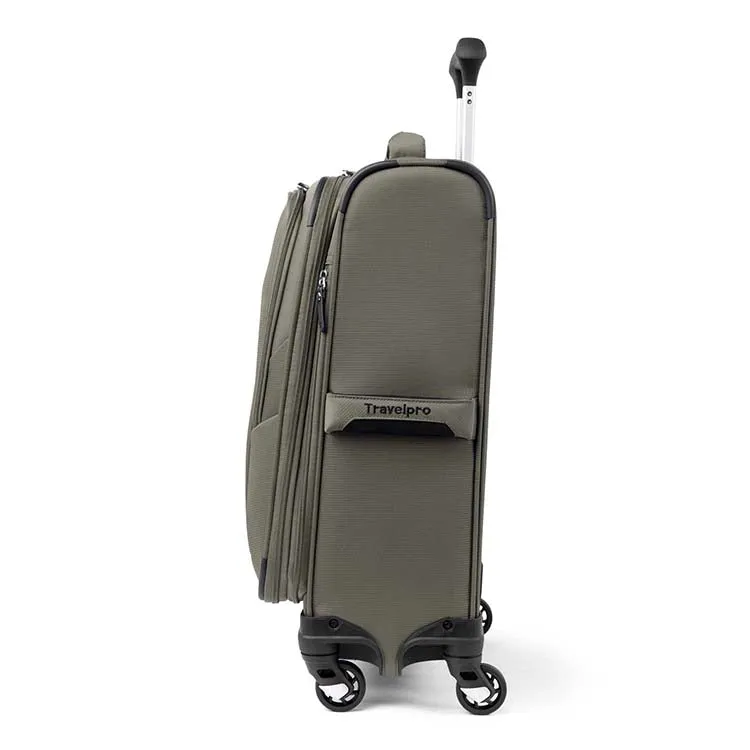 Maxlite® 5 Compact Carry-On Expandable Spinner
