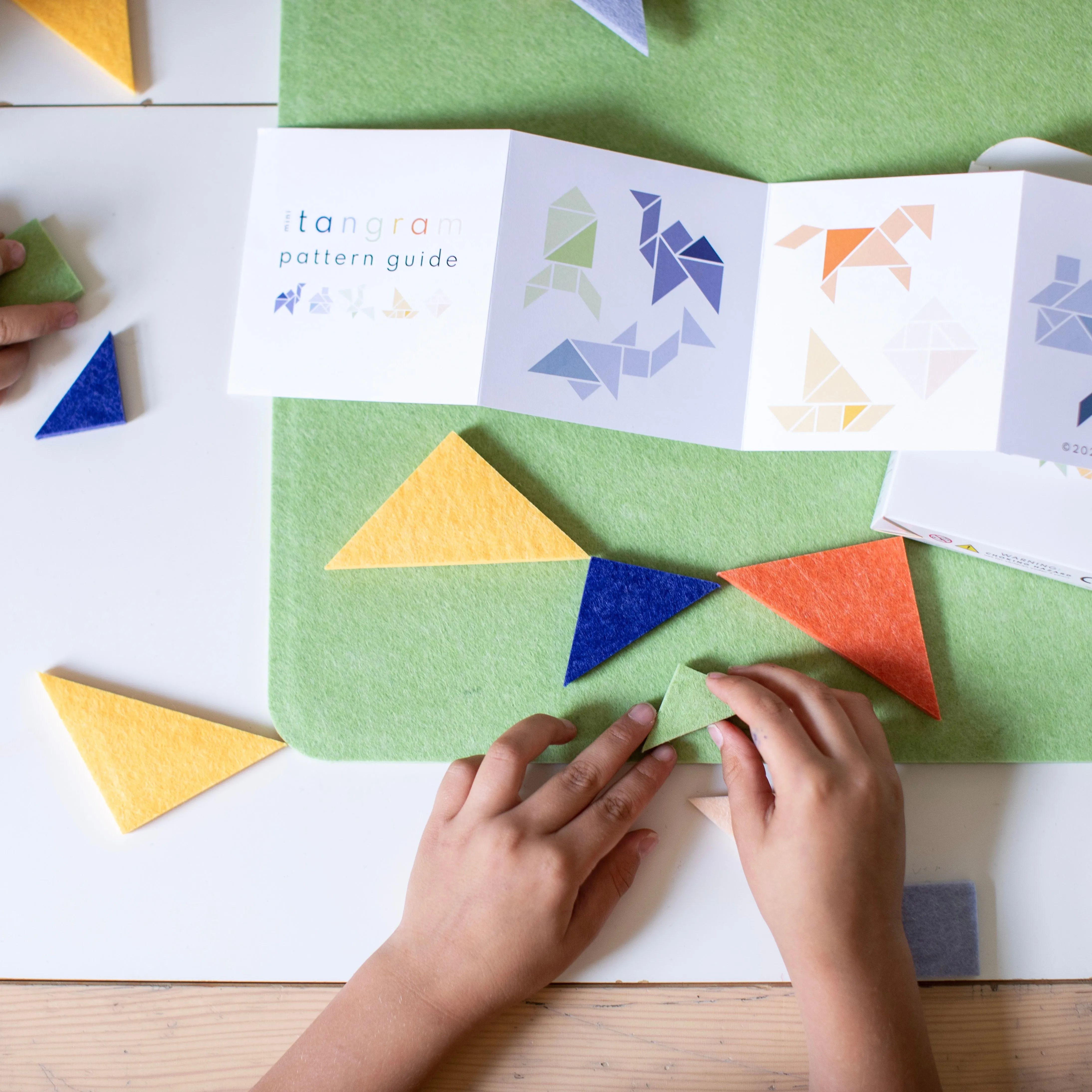mini tangram puzzle travel set