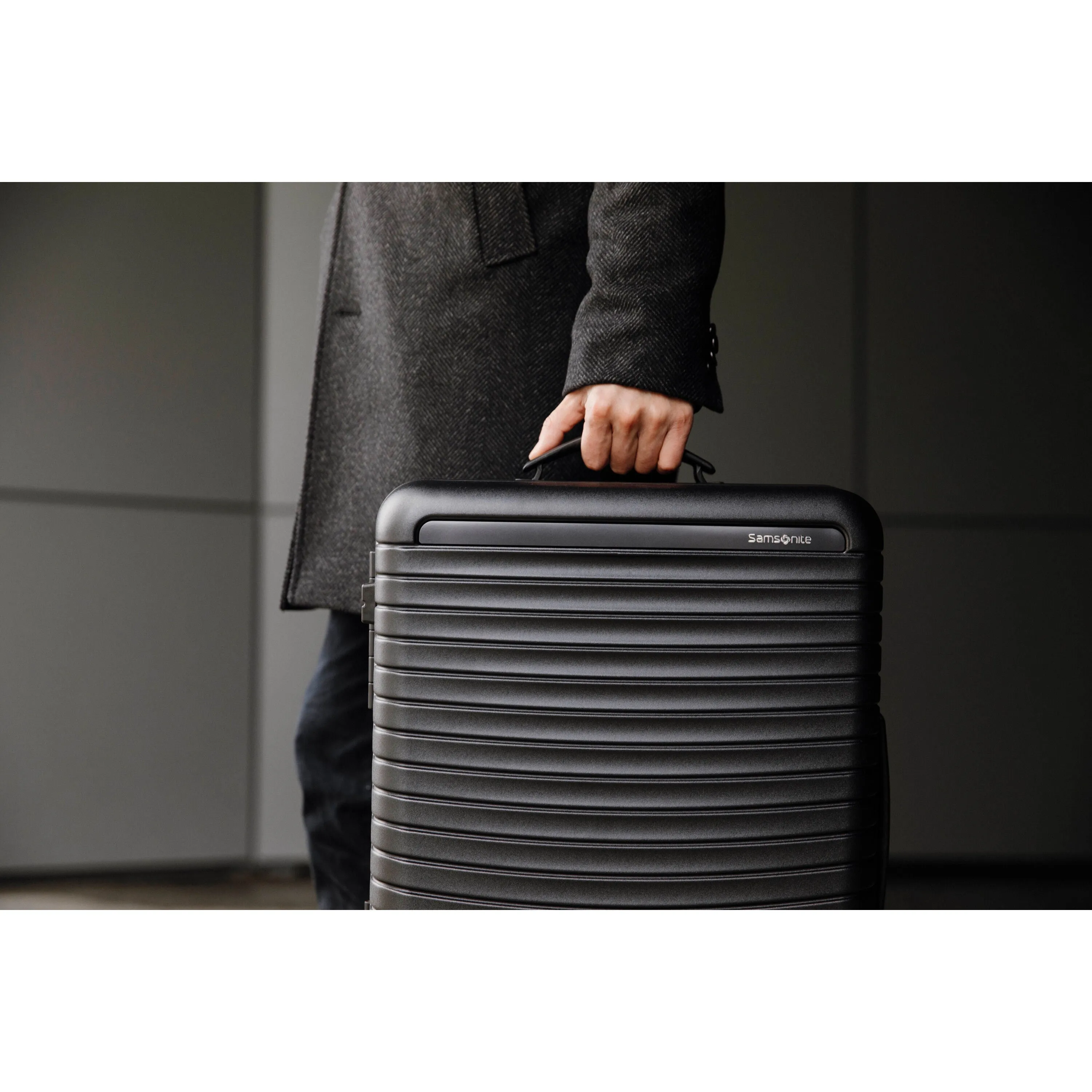 Samsonite Framelock Max Large Checked Spinner