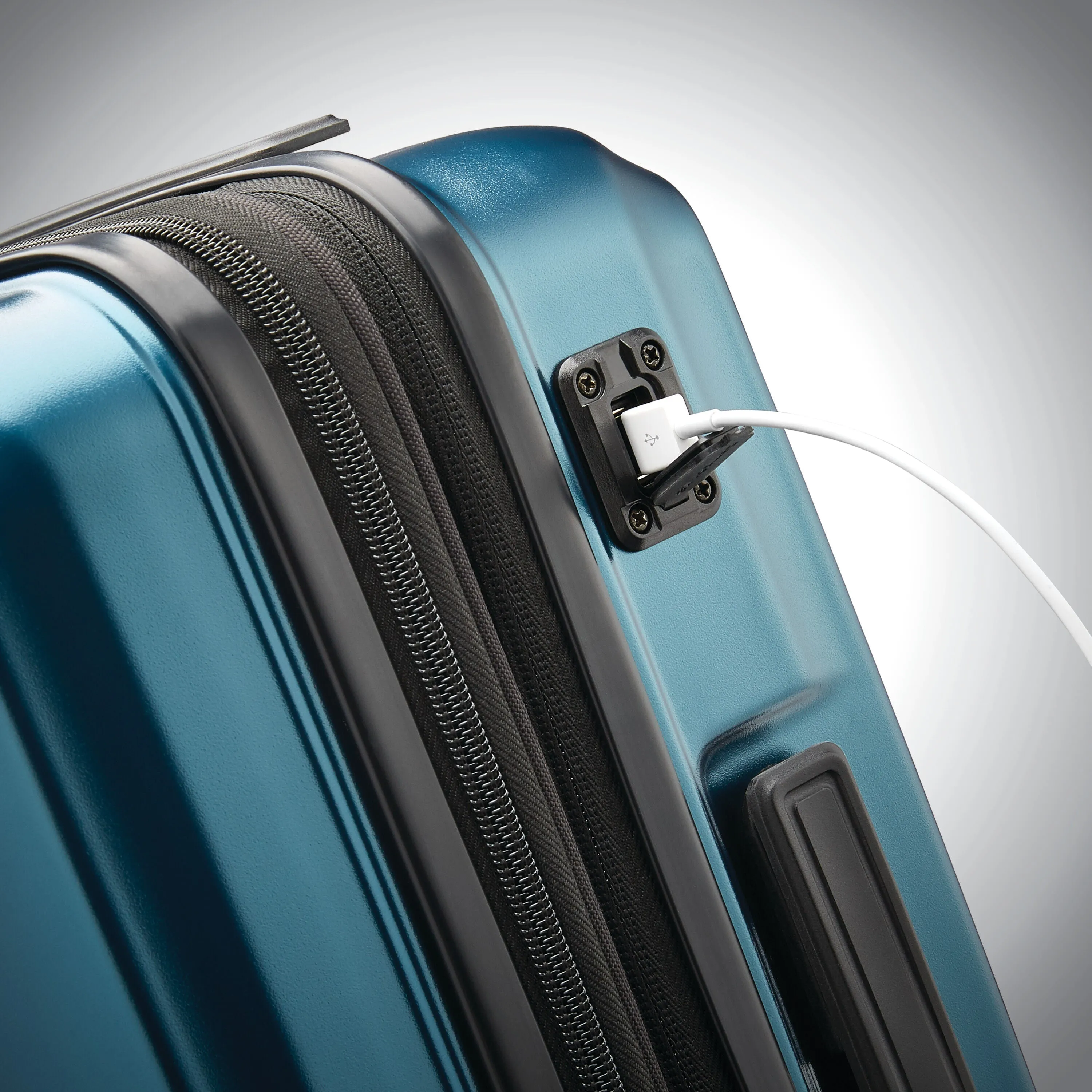 Samsonite Octiv Carry-On Spinner