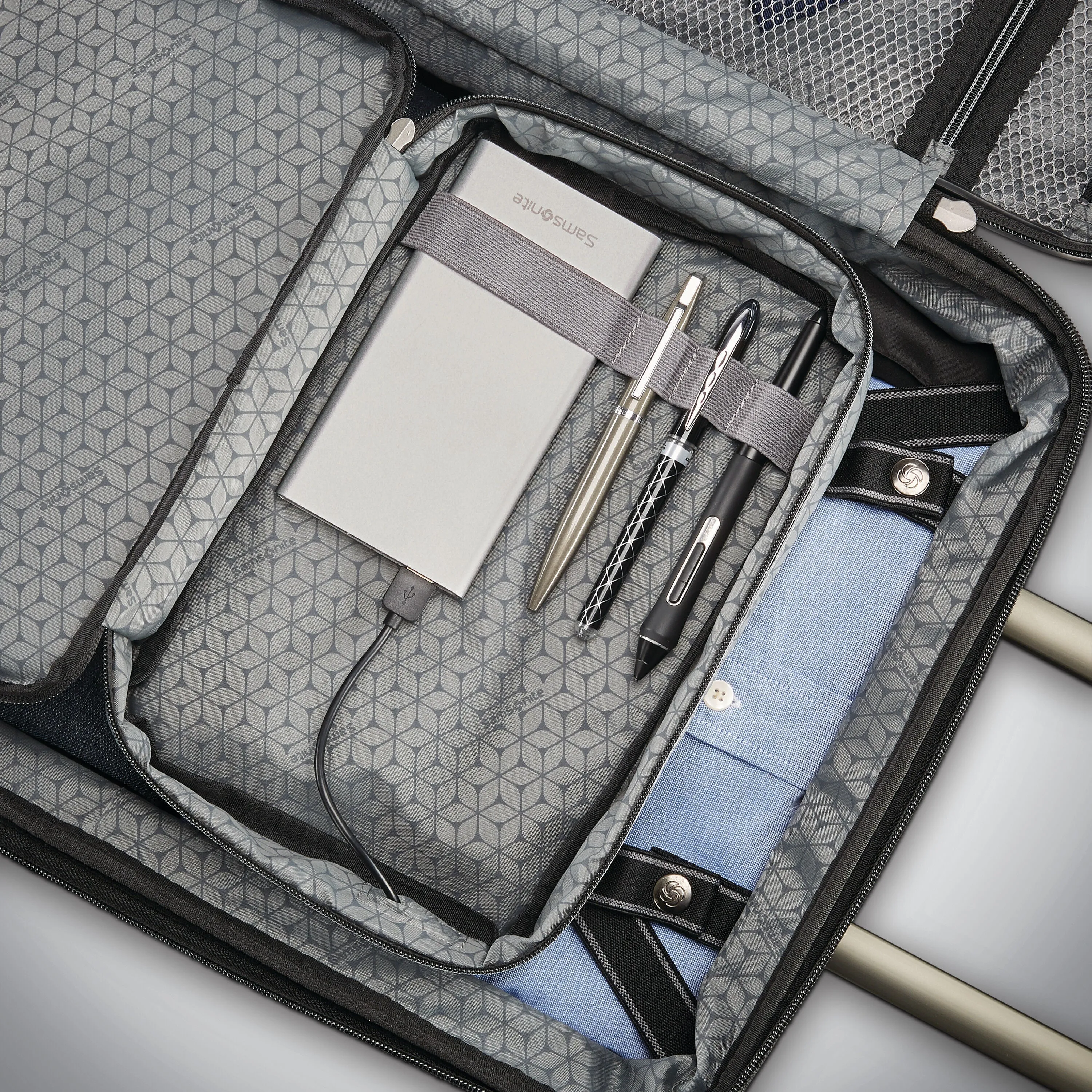 Samsonite Octiv Carry-On Spinner