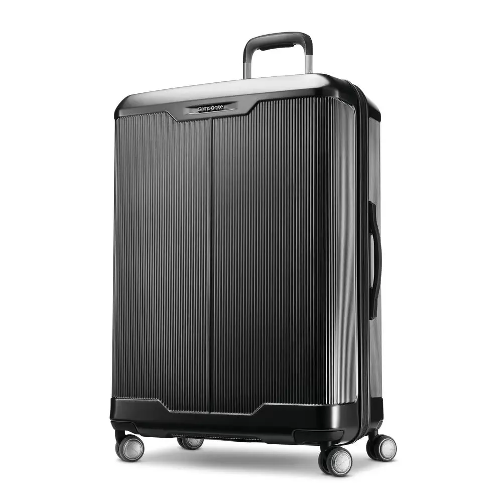 Silhouette 17 Large Hardside Spinner