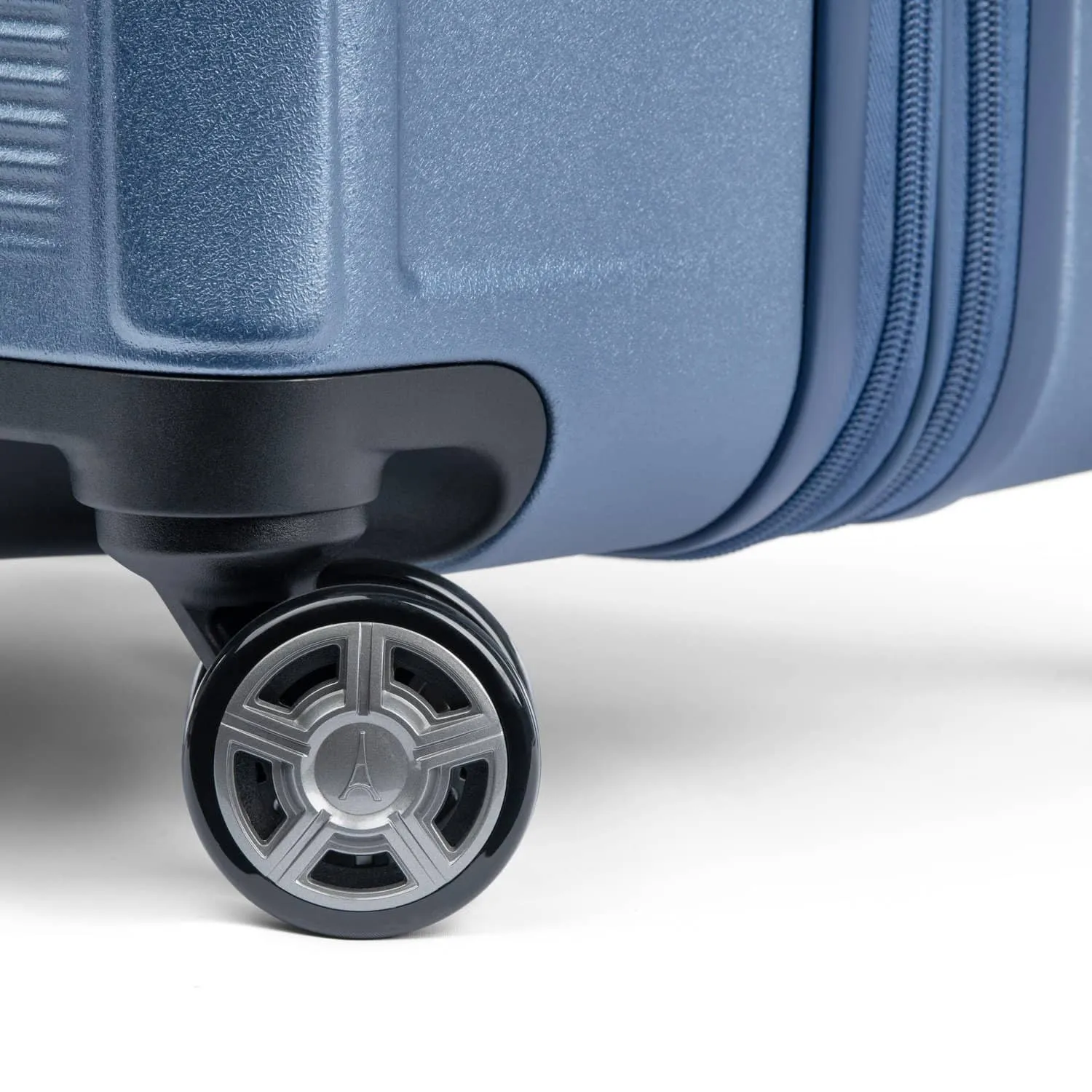 Travelpro Platinum Elite Hardside Medium Check-In Expandable
