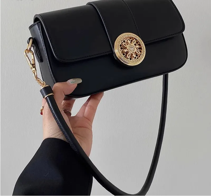 Uakiss Luxury Design Vintage Fashion Shoulder Bags All Match Chic Office Lady Fairy Underarm Bag Y2k Aesthetic Women Handbags Crossbody